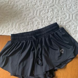 New black Luogongzi 2 in 1 running athletic flowy shorts—never worn